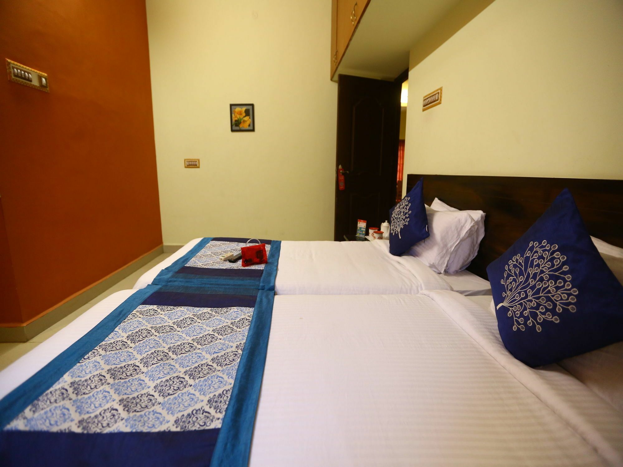 Fabexpress Nestlay Rooms Omr Chennai Exterior foto