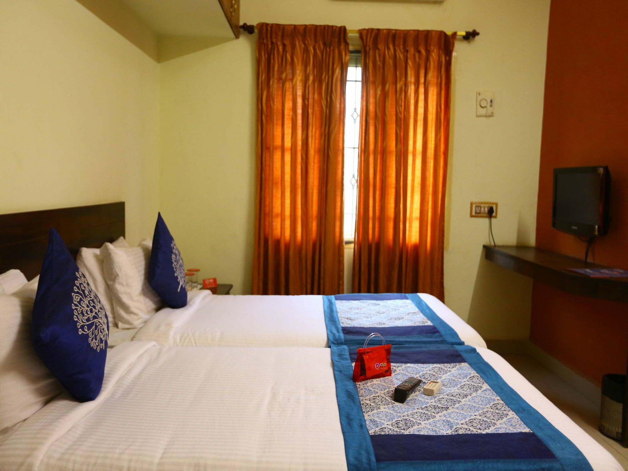 Fabexpress Nestlay Rooms Omr Chennai Exterior foto